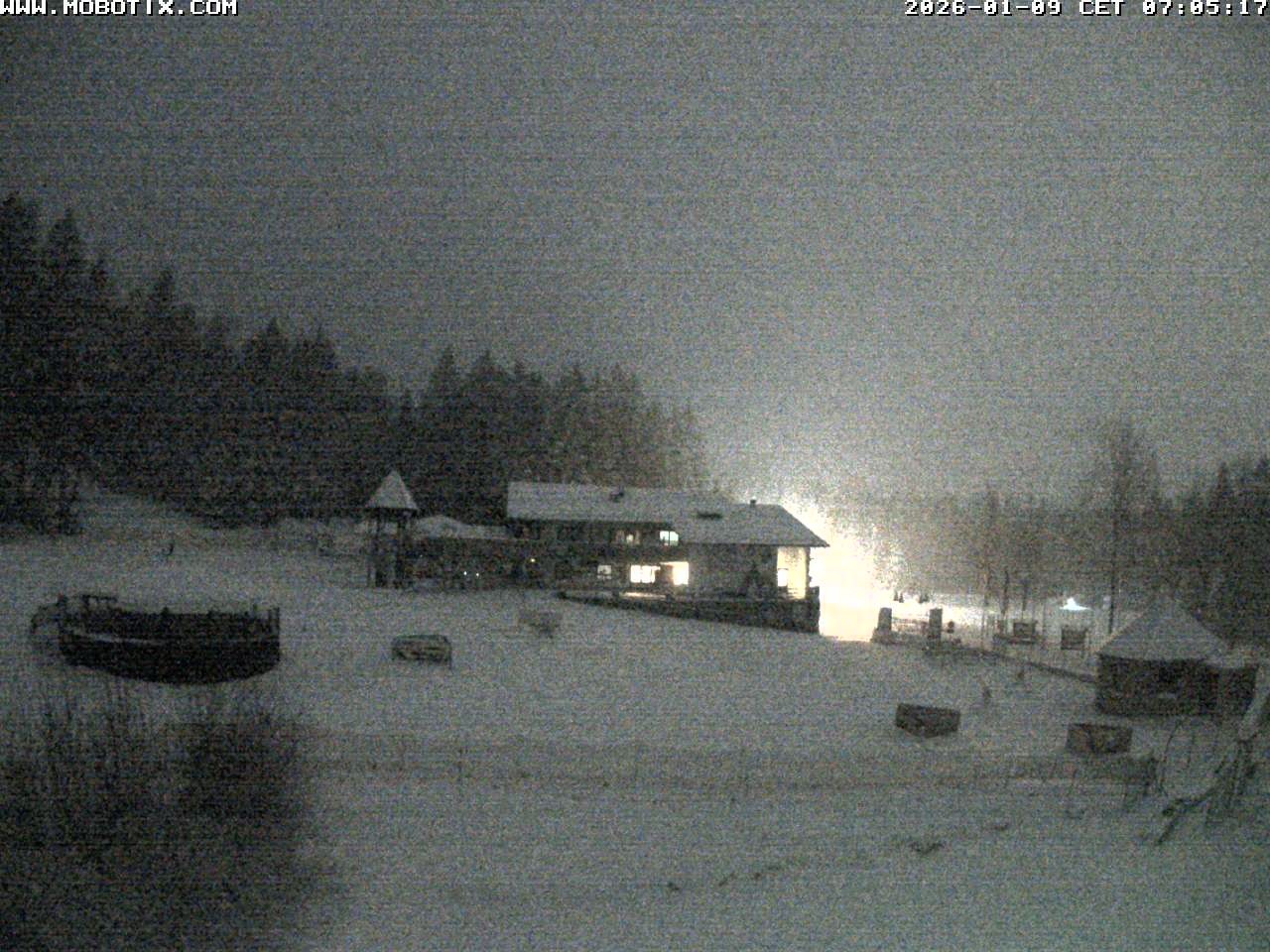 Archived image Webcam Hohenbogen: View Base Station