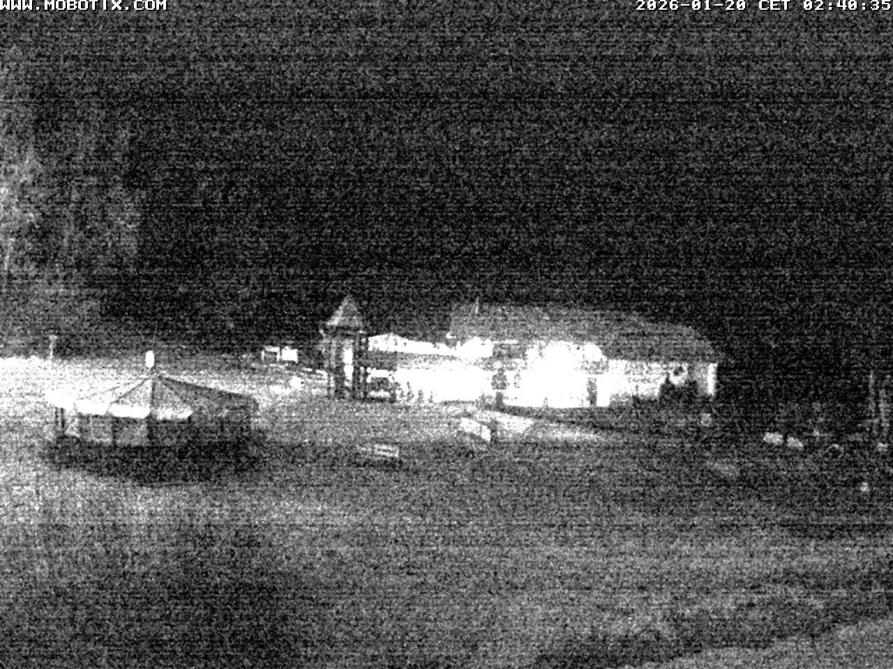 Archiv Foto Webcam Blick zur Talstation am Hohenbogen