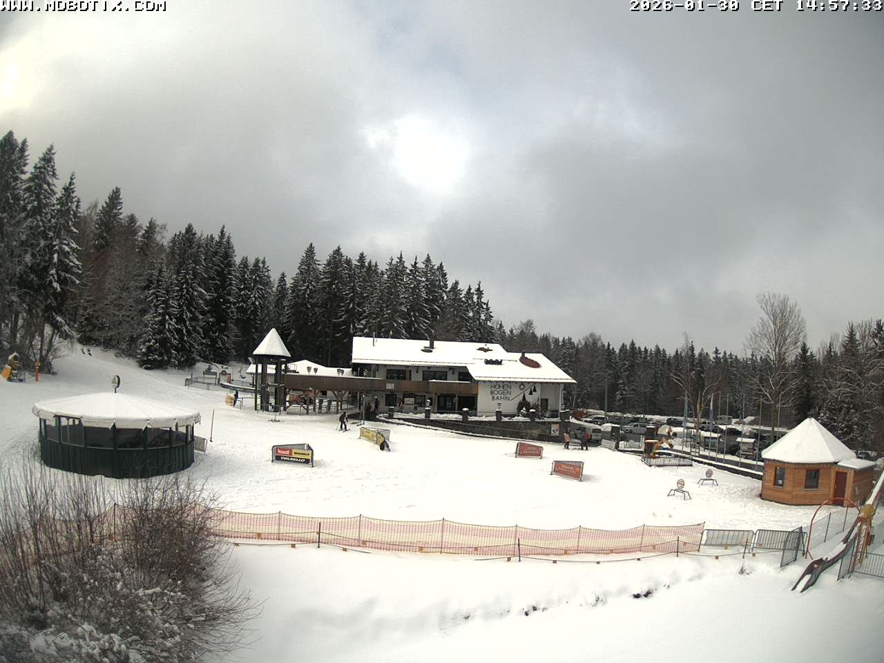 Archiv Foto Webcam Blick zur Talstation am Hohenbogen