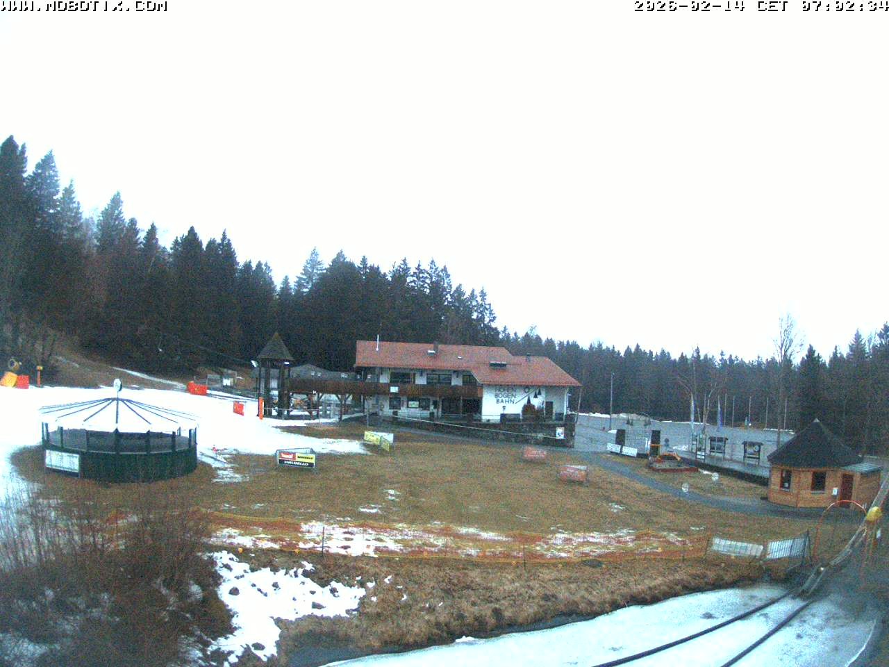 Archiv Foto Webcam Blick zur Talstation am Hohenbogen