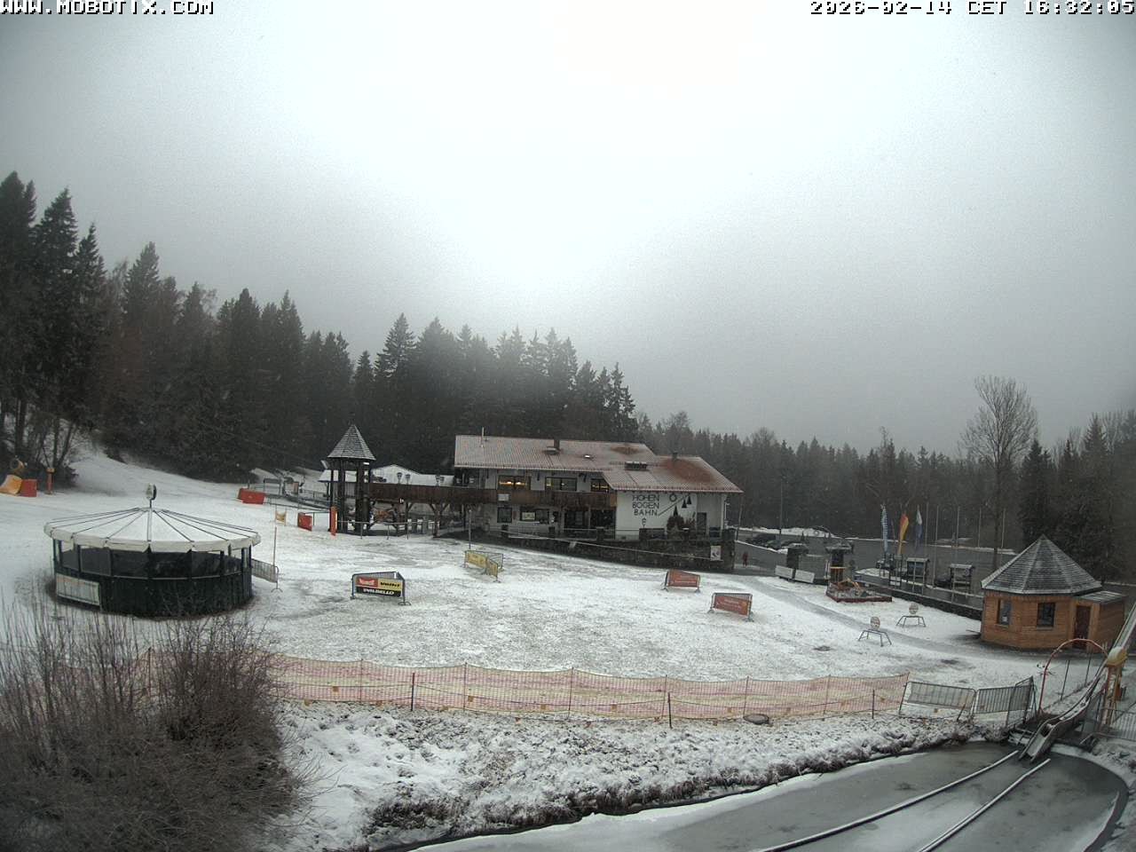 Archiv Foto Webcam Blick zur Talstation am Hohenbogen