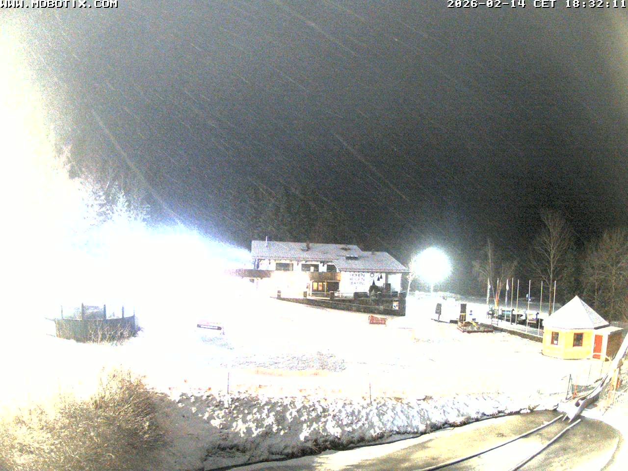 Archiv Foto Webcam Blick zur Talstation am Hohenbogen