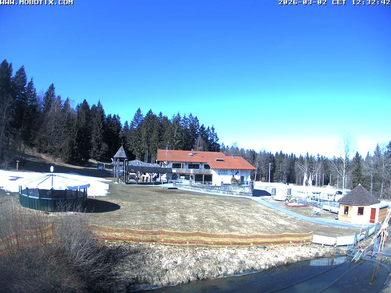 Archiv Foto Webcam Blick zur Talstation am Hohenbogen