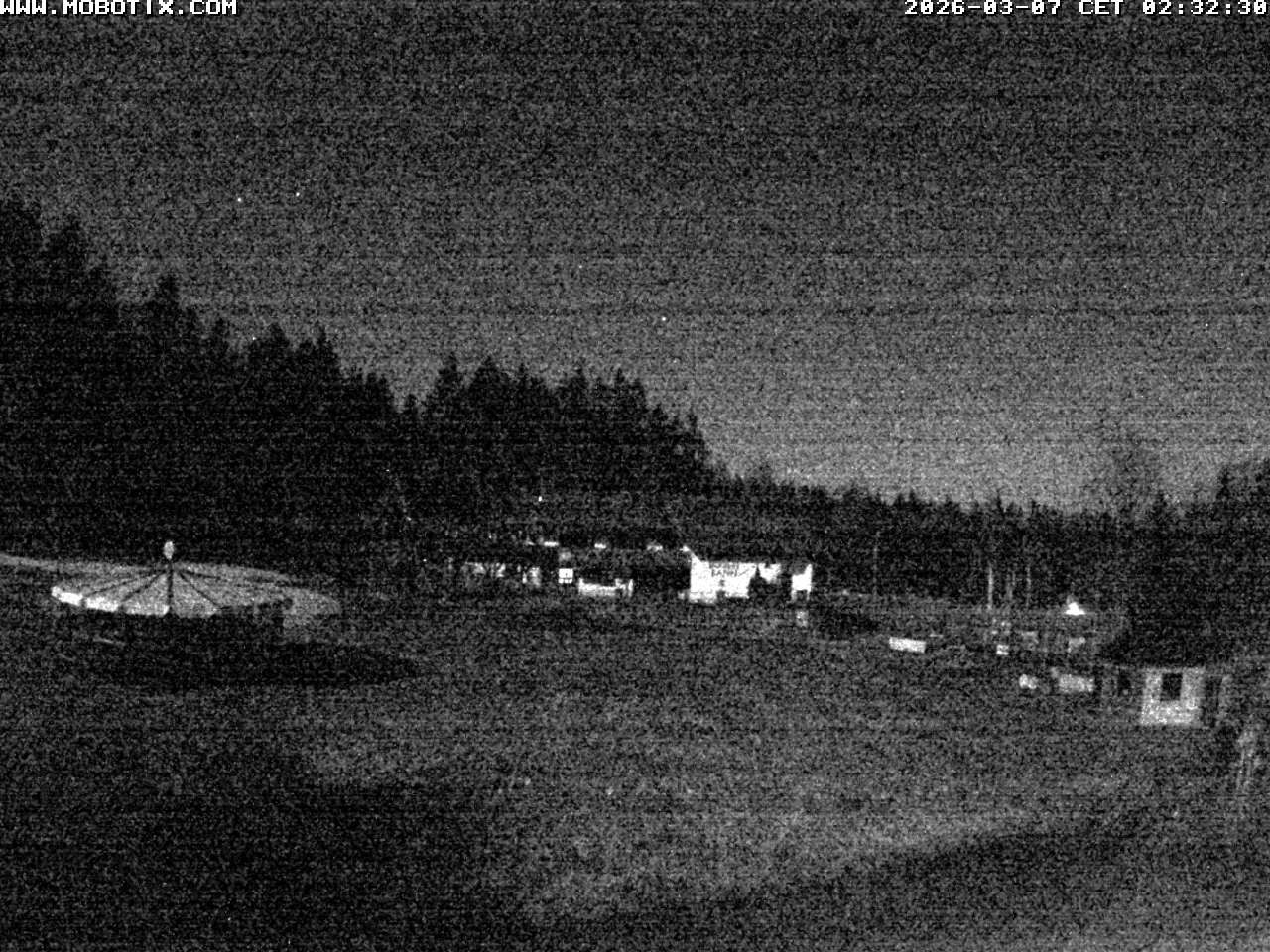 Archiv Foto Webcam Blick zur Talstation am Hohenbogen