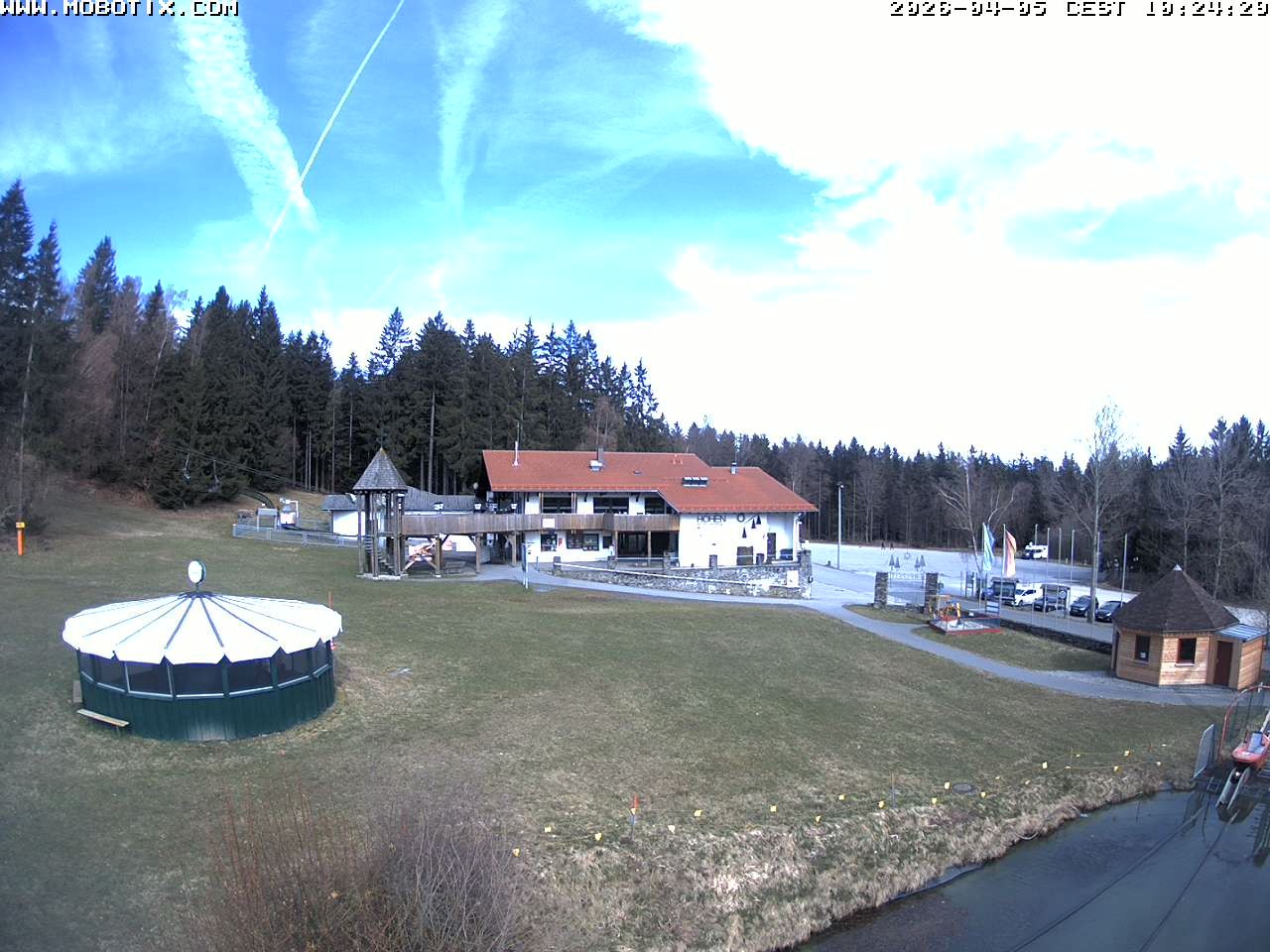 Archiv Foto Webcam Blick zur Talstation am Hohenbogen