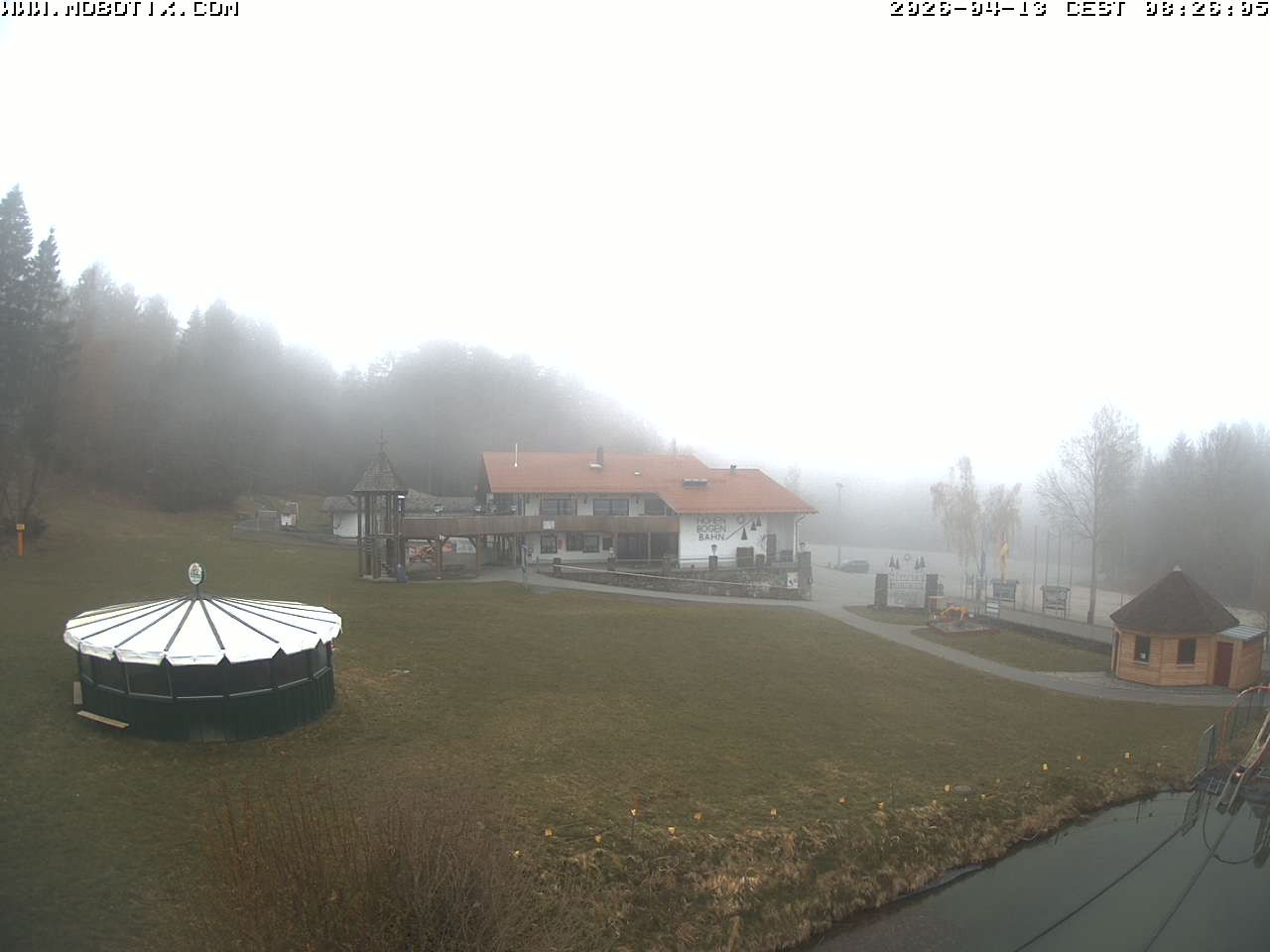Archiv Foto Webcam Blick zur Talstation am Hohenbogen