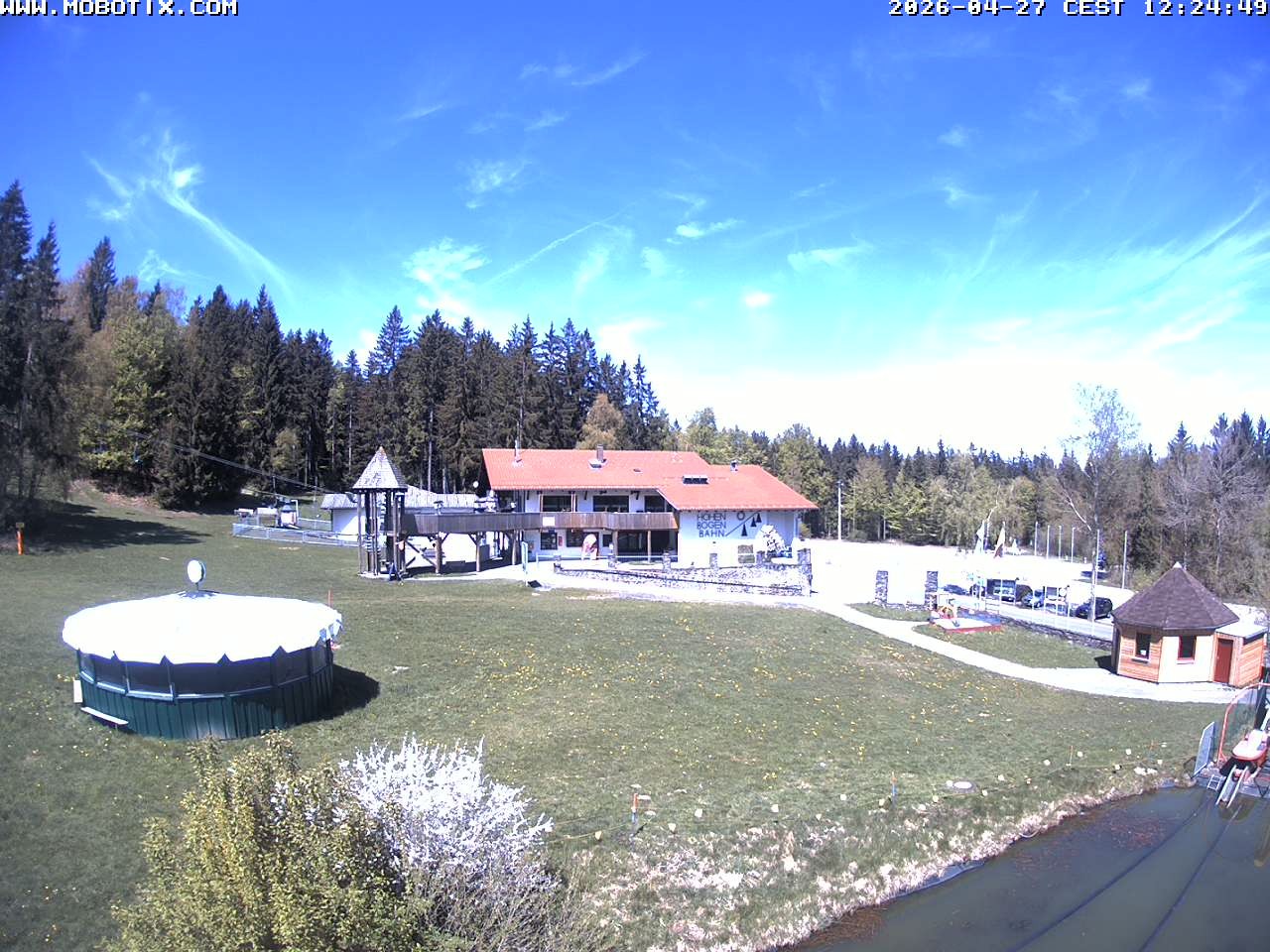 Archiv Foto Webcam Blick zur Talstation am Hohenbogen