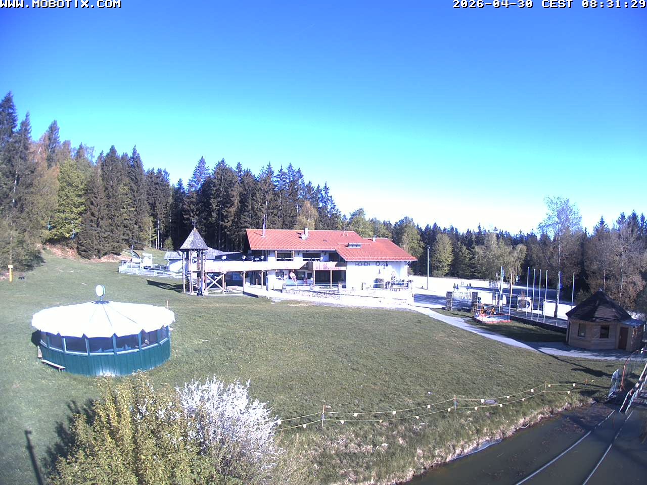 Archiv Foto Webcam Blick zur Talstation am Hohenbogen