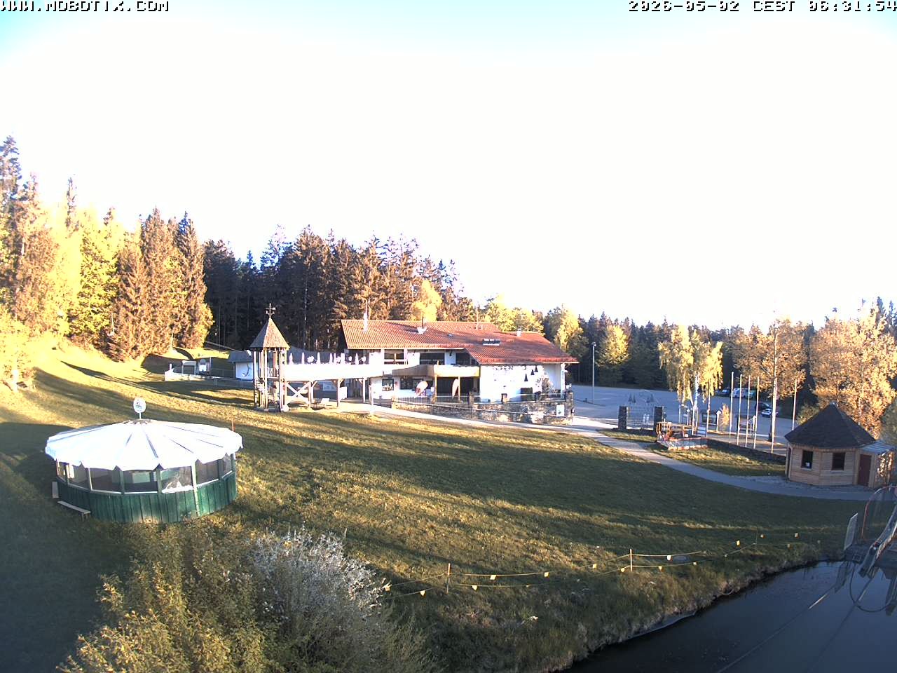 Archiv Foto Webcam Blick zur Talstation am Hohenbogen