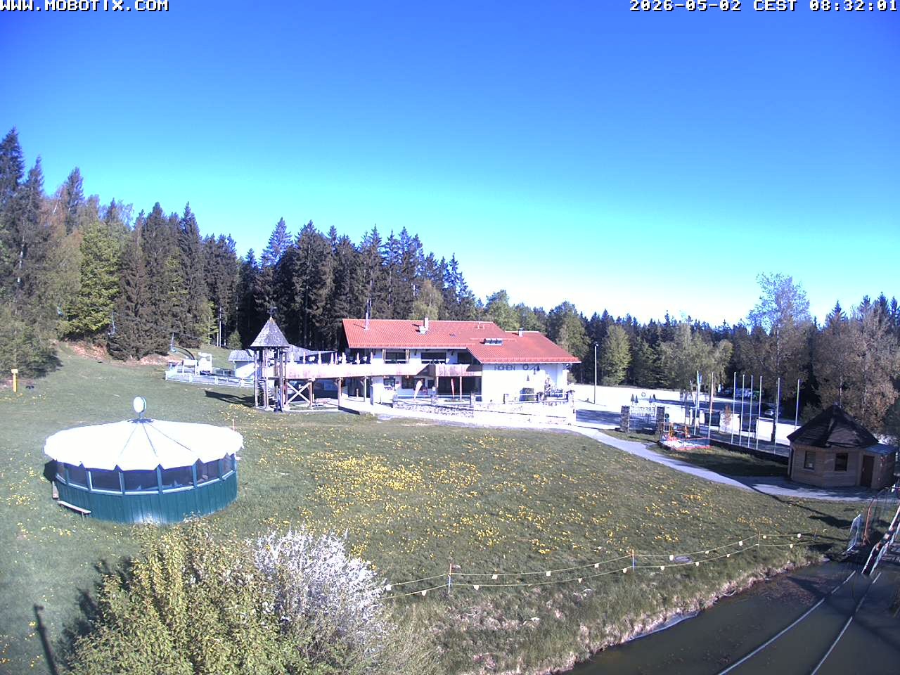 Archiv Foto Webcam Blick zur Talstation am Hohenbogen