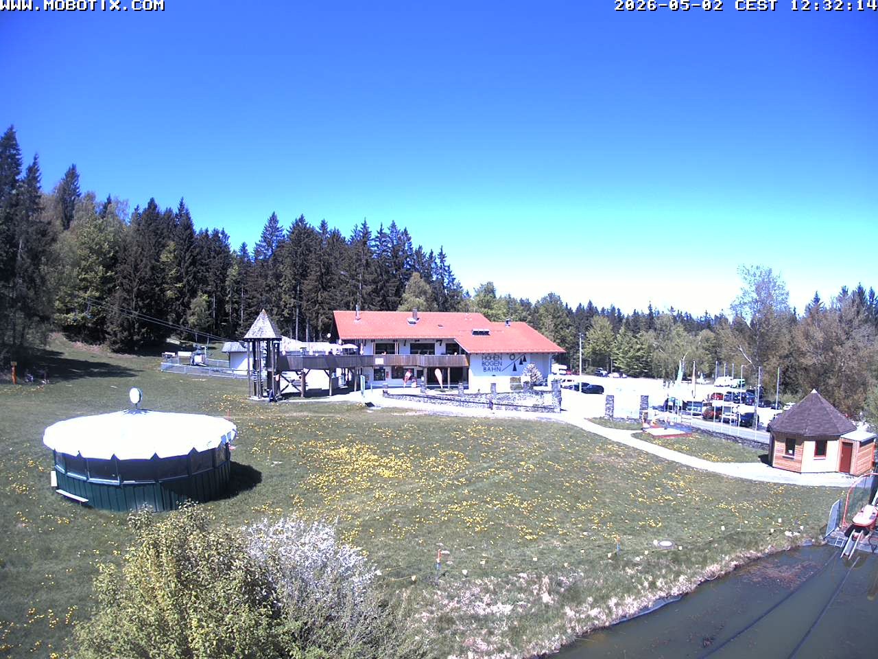 Archiv Foto Webcam Blick zur Talstation am Hohenbogen