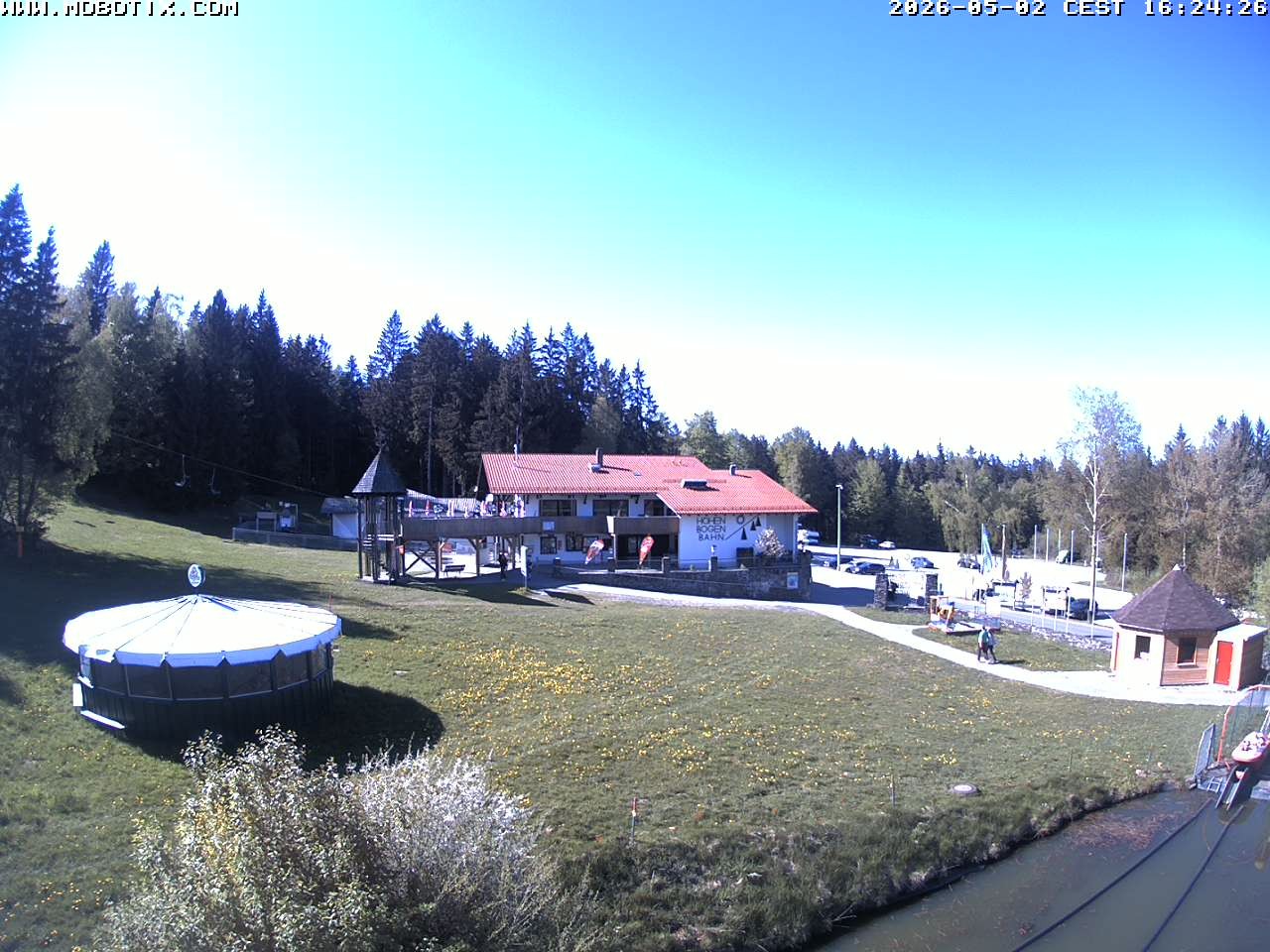 Archiv Foto Webcam Blick zur Talstation am Hohenbogen