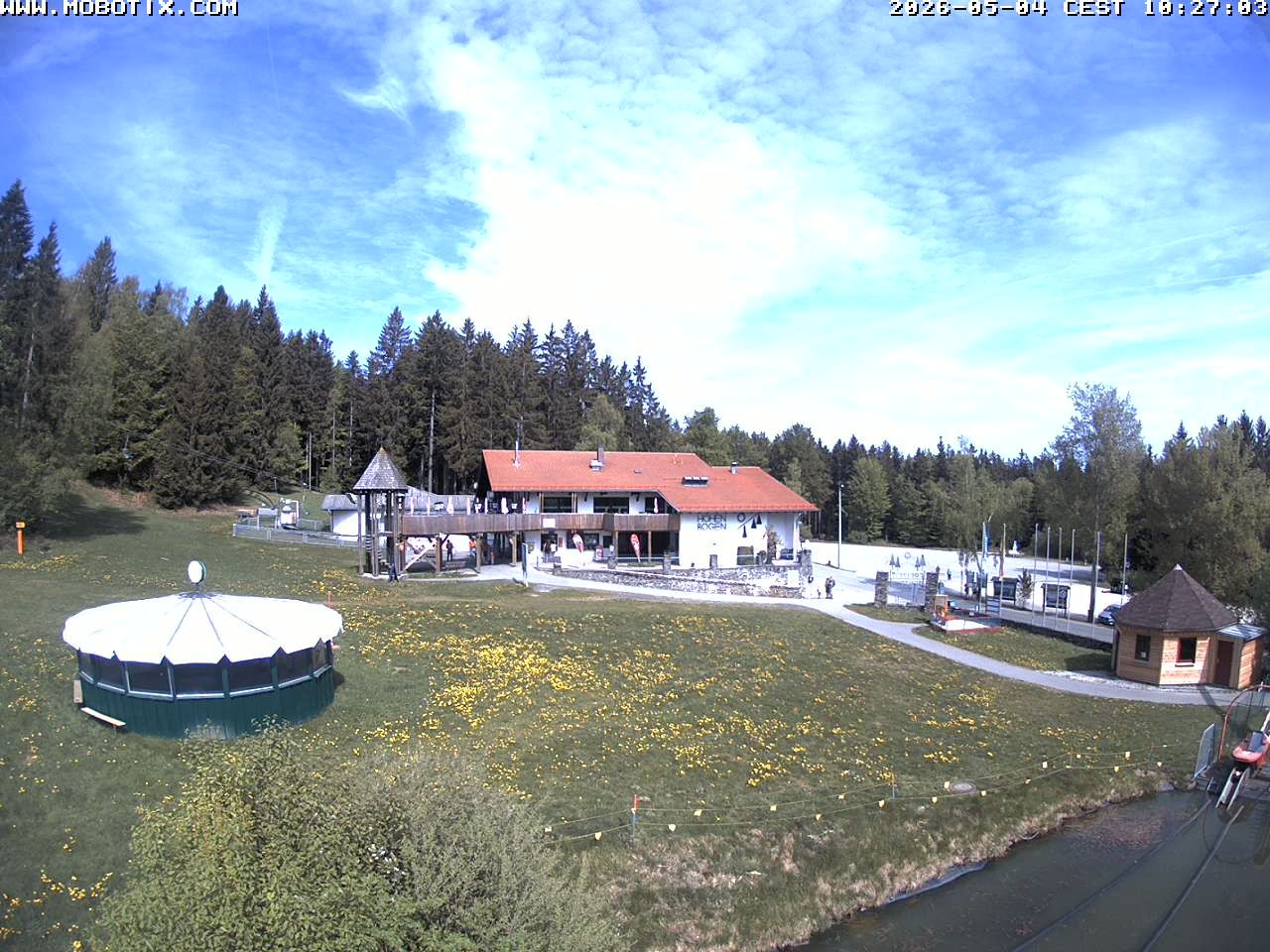 Archiv Foto Webcam Blick zur Talstation am Hohenbogen