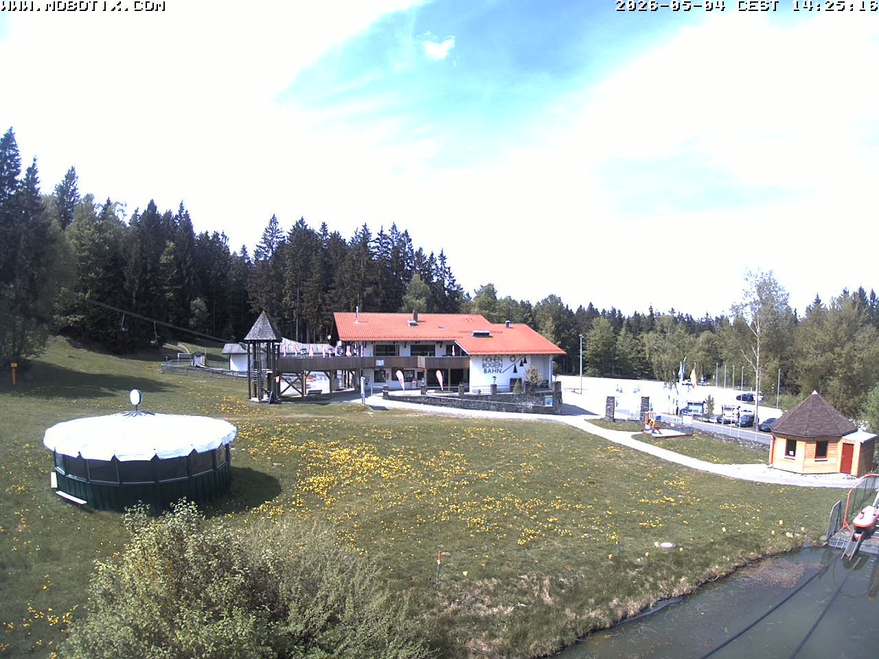 Archiv Foto Webcam Blick zur Talstation am Hohenbogen