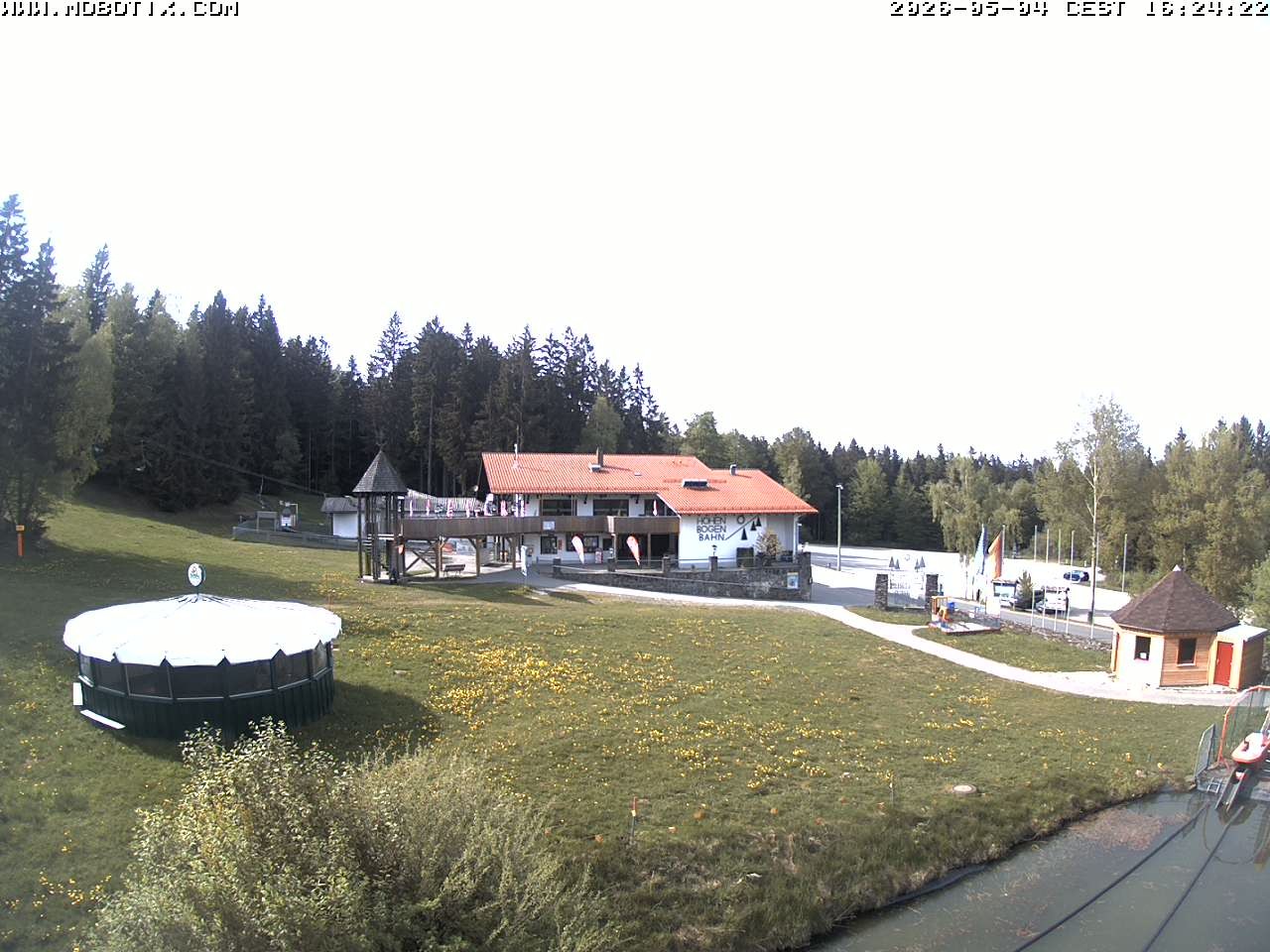 Archiv Foto Webcam Blick zur Talstation am Hohenbogen