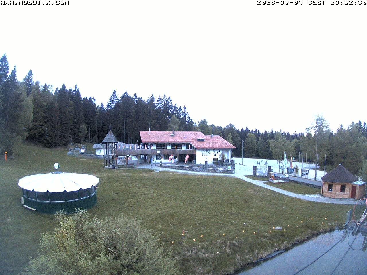 Archiv Foto Webcam Blick zur Talstation am Hohenbogen