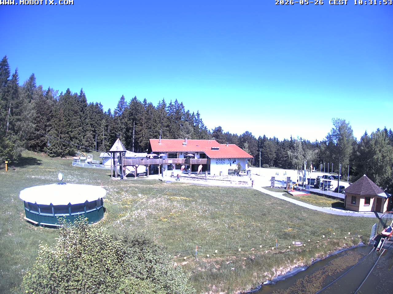 Archiv Foto Webcam Blick zur Talstation am Hohenbogen