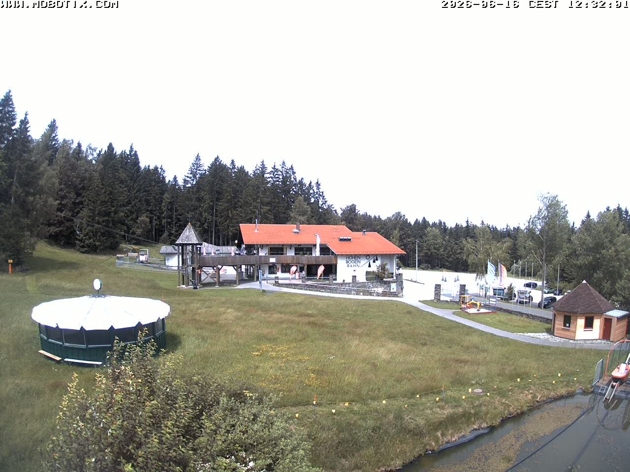 Archiv Foto Webcam Blick zur Talstation am Hohenbogen
