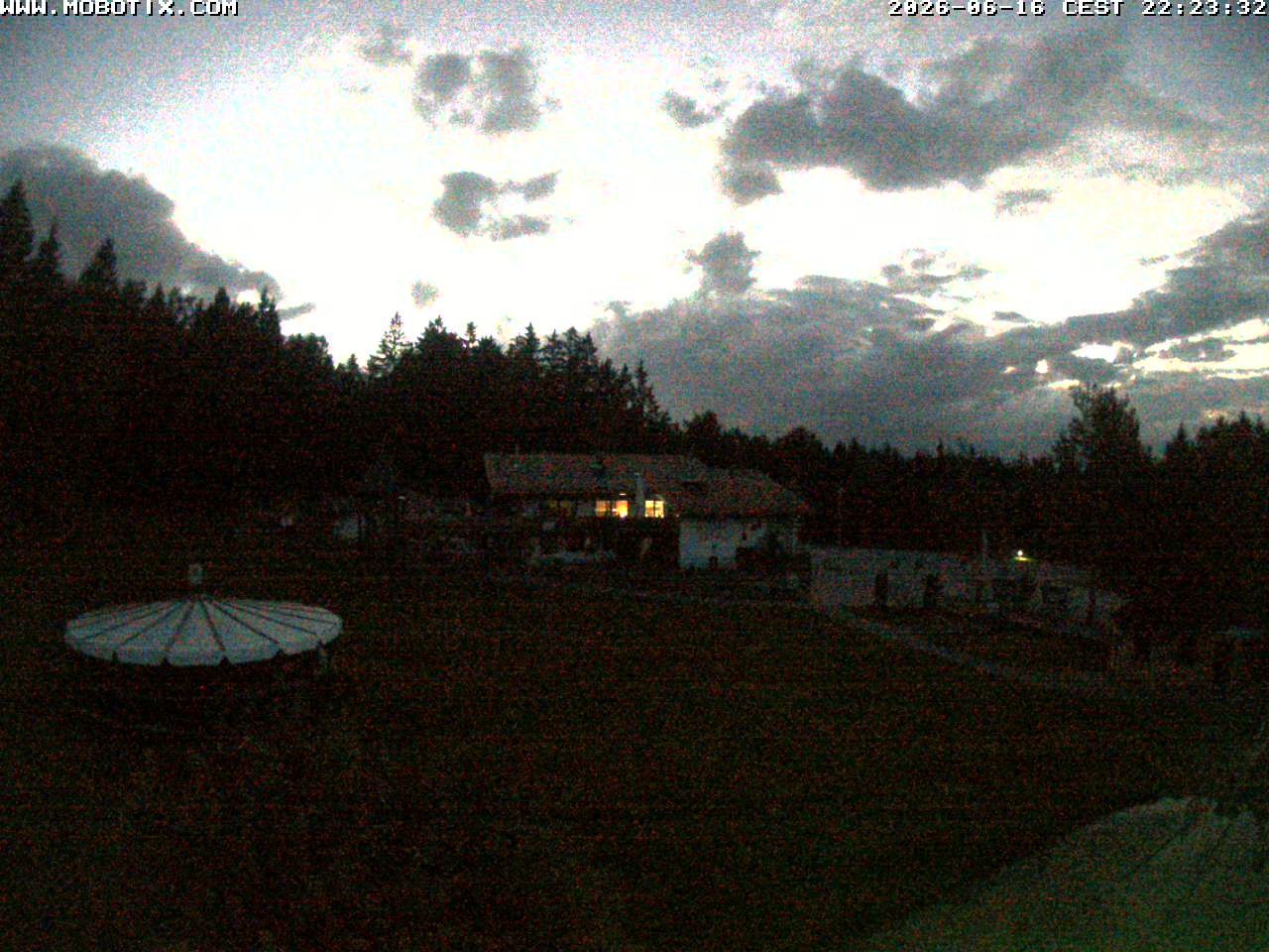 Archiv Foto Webcam Blick zur Talstation am Hohenbogen
