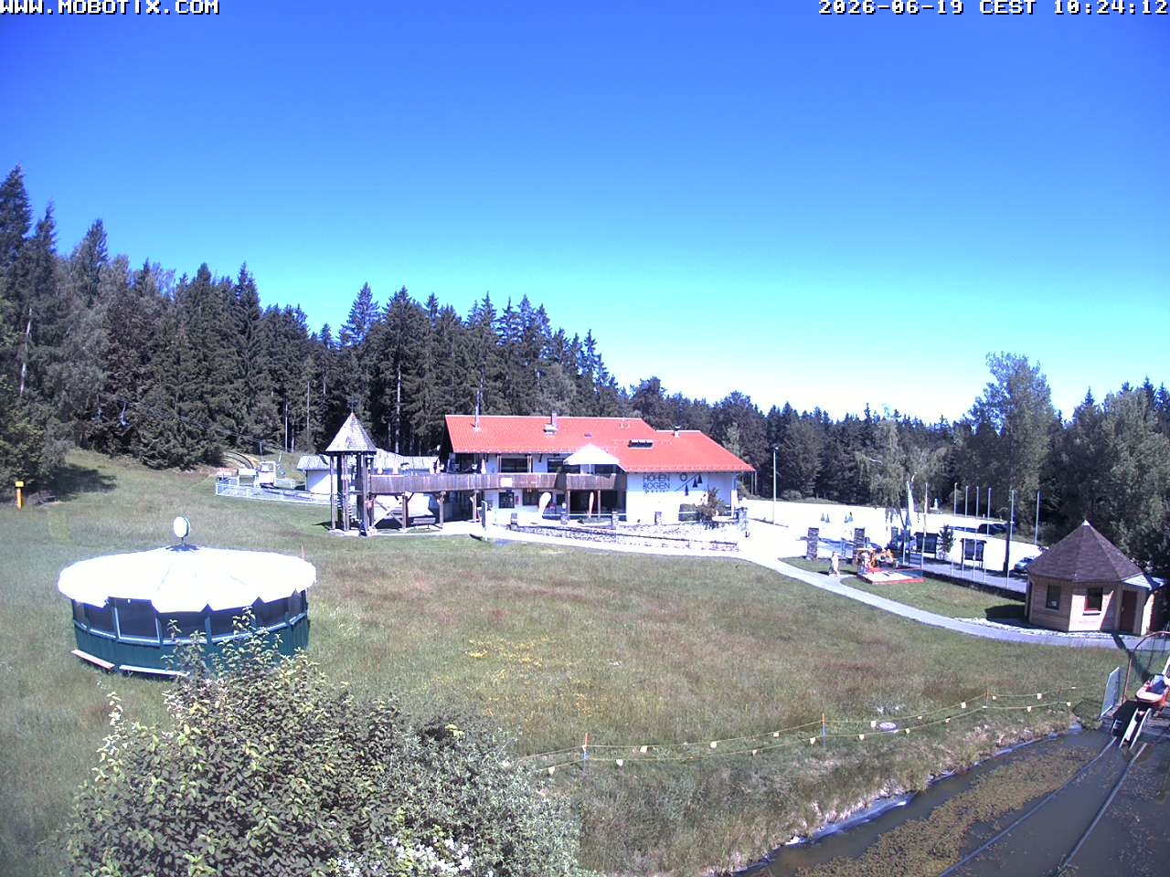 Archiv Foto Webcam Blick zur Talstation am Hohenbogen