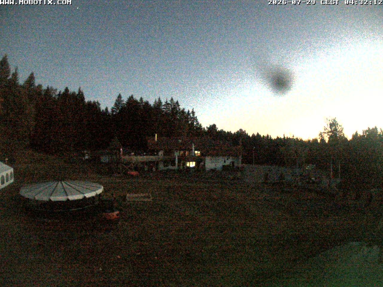 Archiv Foto Webcam Blick zur Talstation am Hohenbogen