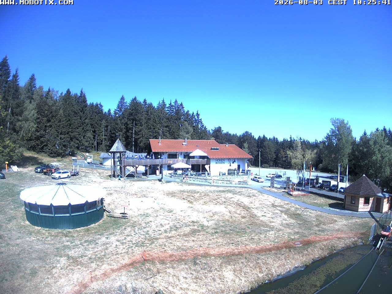 Archiv Foto Webcam Blick zur Talstation am Hohenbogen