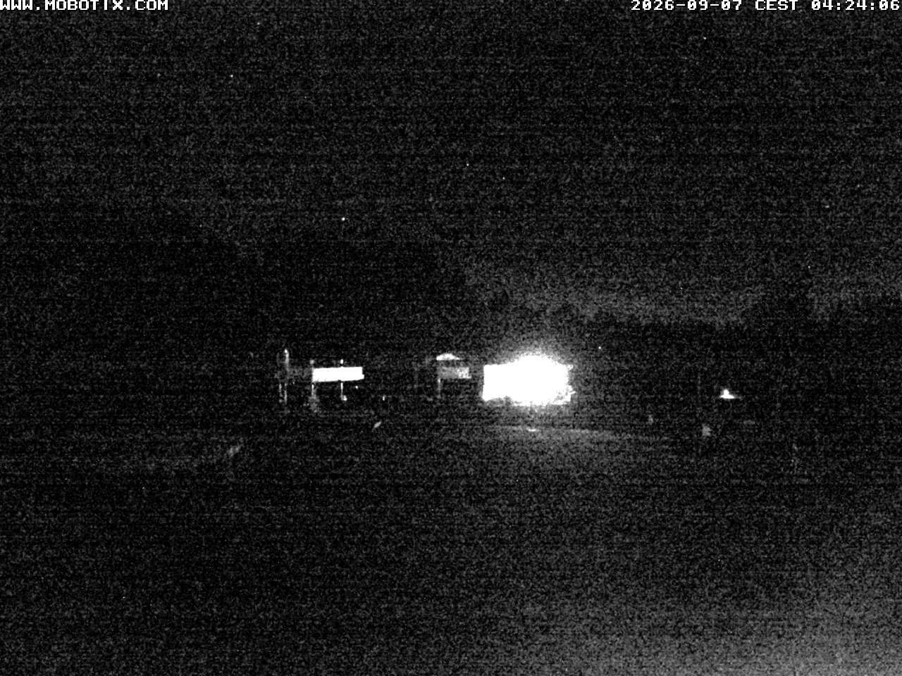 Archived image Webcam Hohenbogen: View Base Station