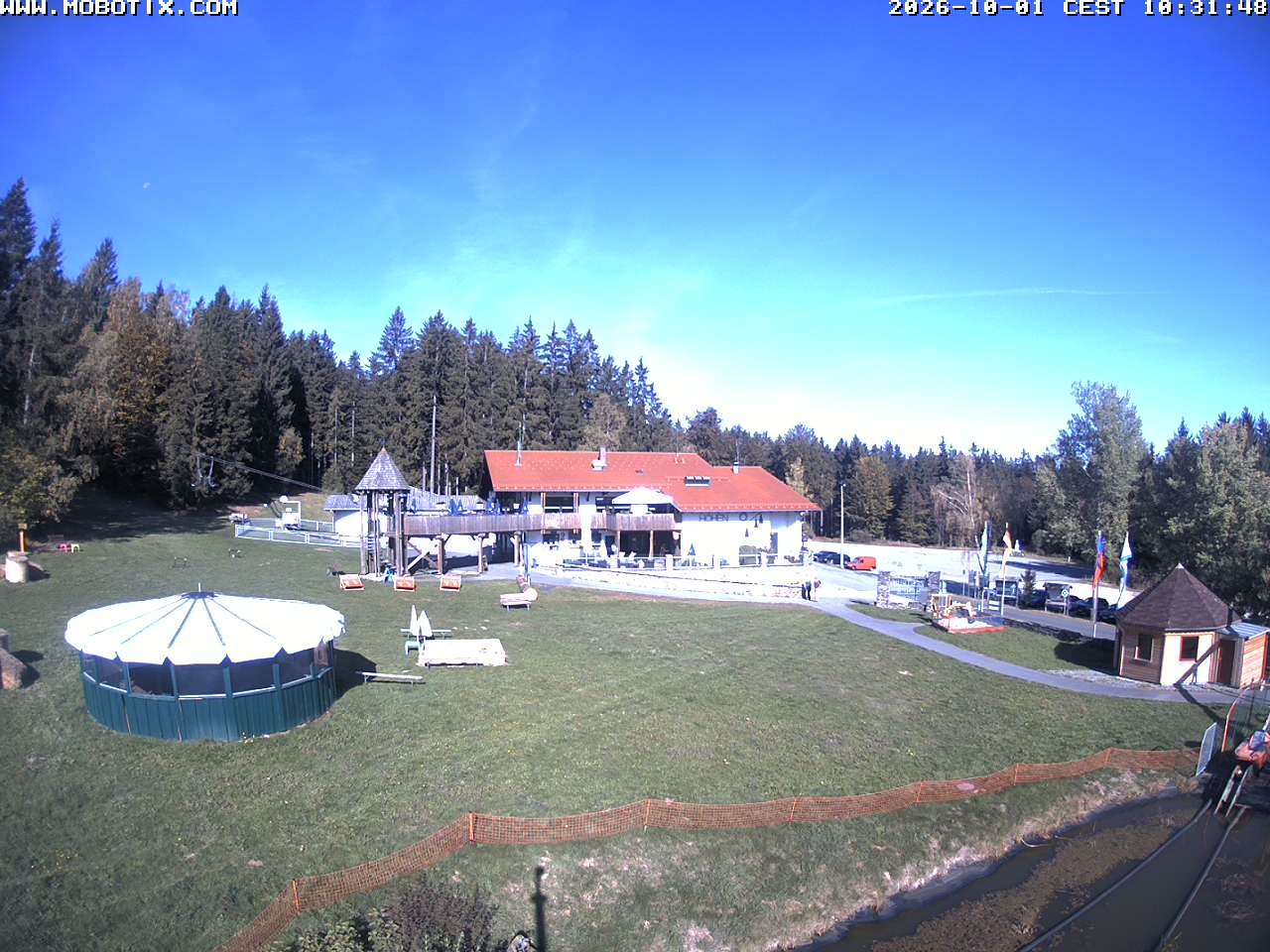 Archiv Foto Webcam Blick zur Talstation am Hohenbogen