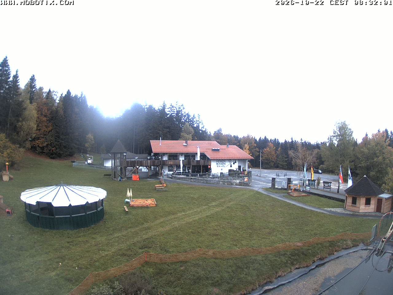 Archiv Foto Webcam Blick zur Talstation am Hohenbogen
