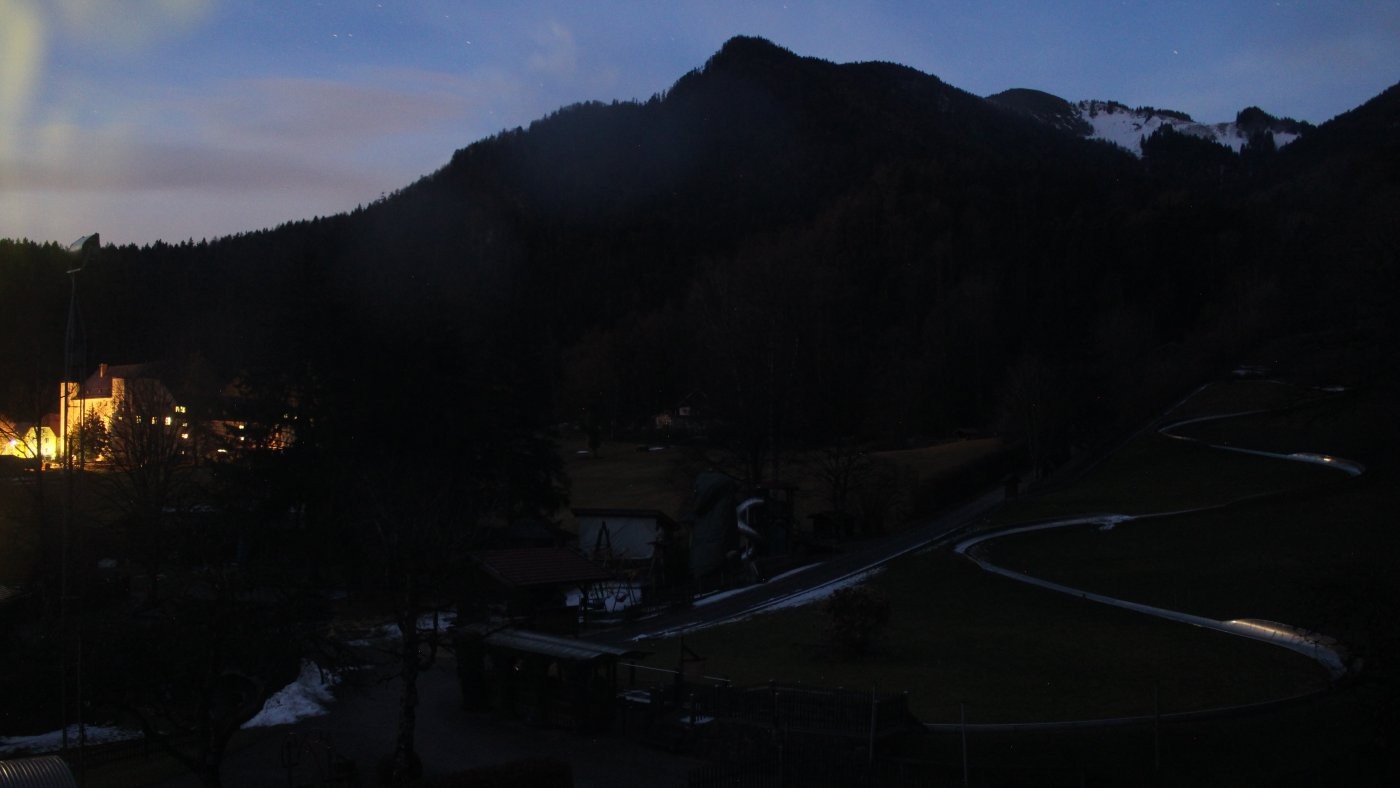 Archived image Webcam Dry Toboggan in Marquartstein