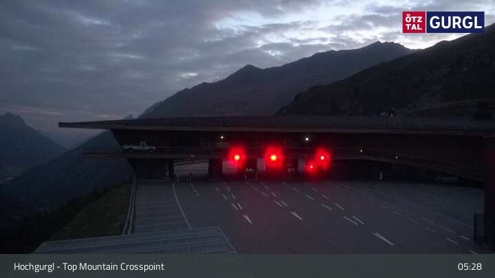 Archived image Webcam Hochgurgl (Tyrol) Top Mountain Crosspoint