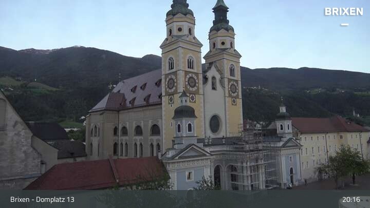 Archived image Webcam Brixen - Cathedral