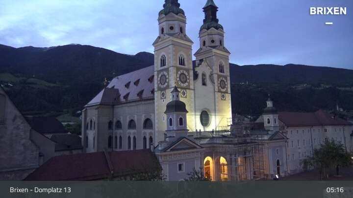 Archived image Webcam Brixen - Cathedral