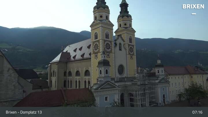 Archived image Webcam Brixen - Cathedral