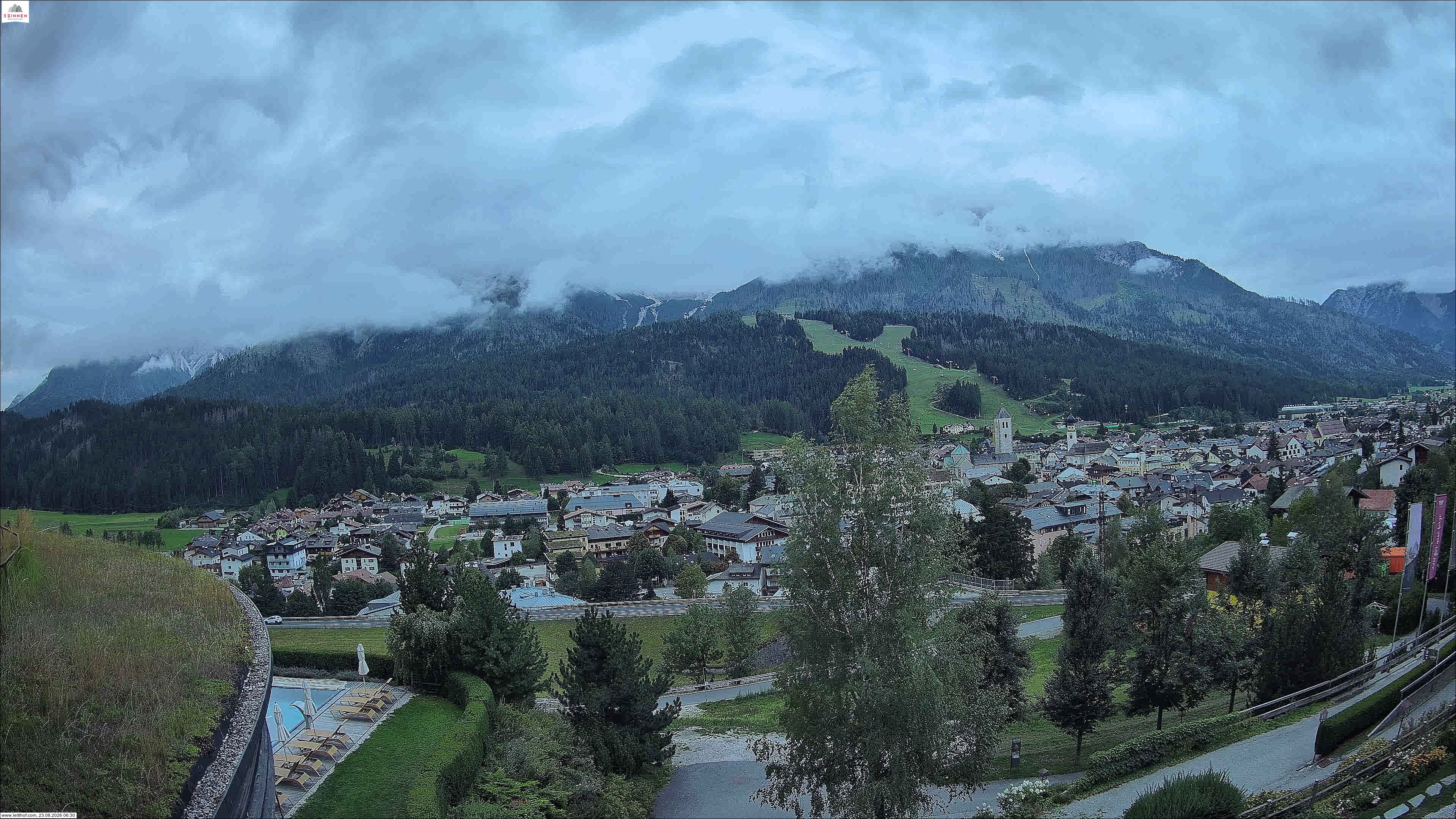 Archived image Webcam Innichen at Pustertal valley