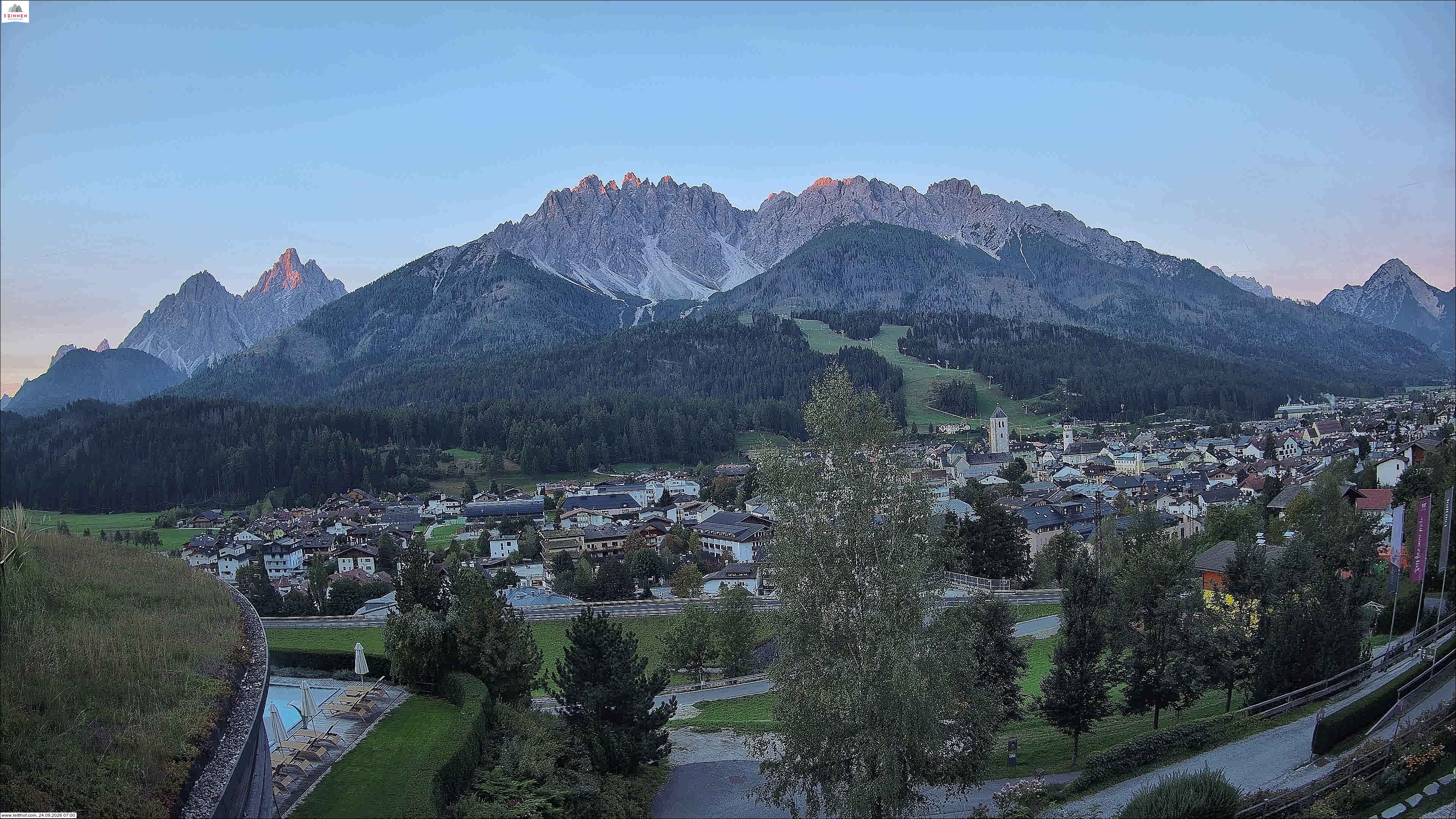 Archived image Webcam Innichen at Pustertal valley