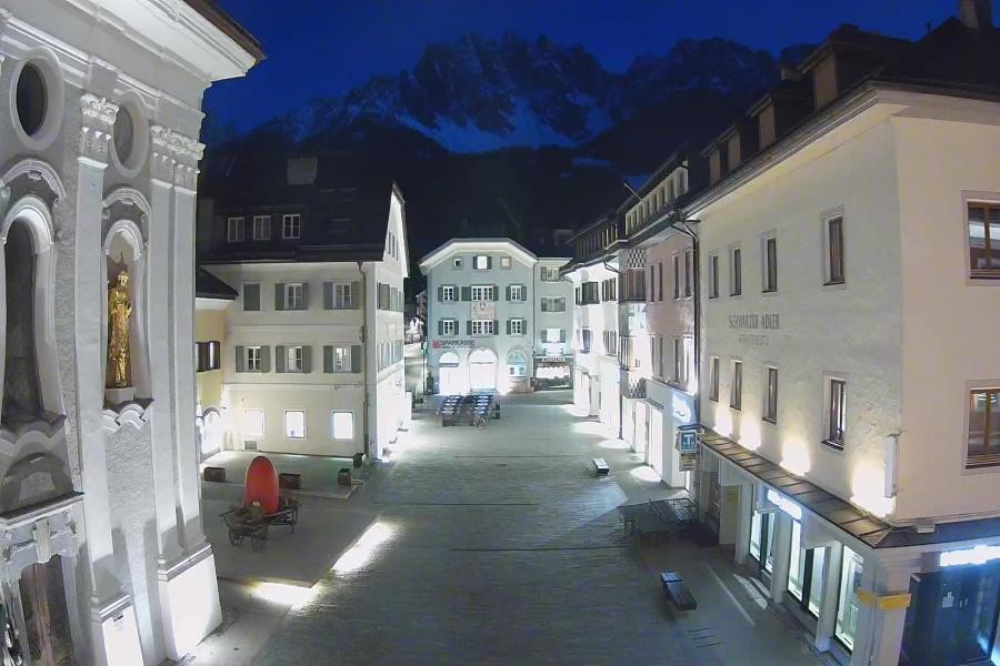 Archived image Webcam Village centre Innichen