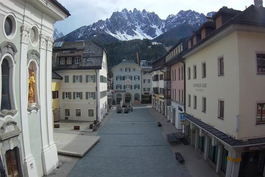 Archived image Webcam Village centre Innichen