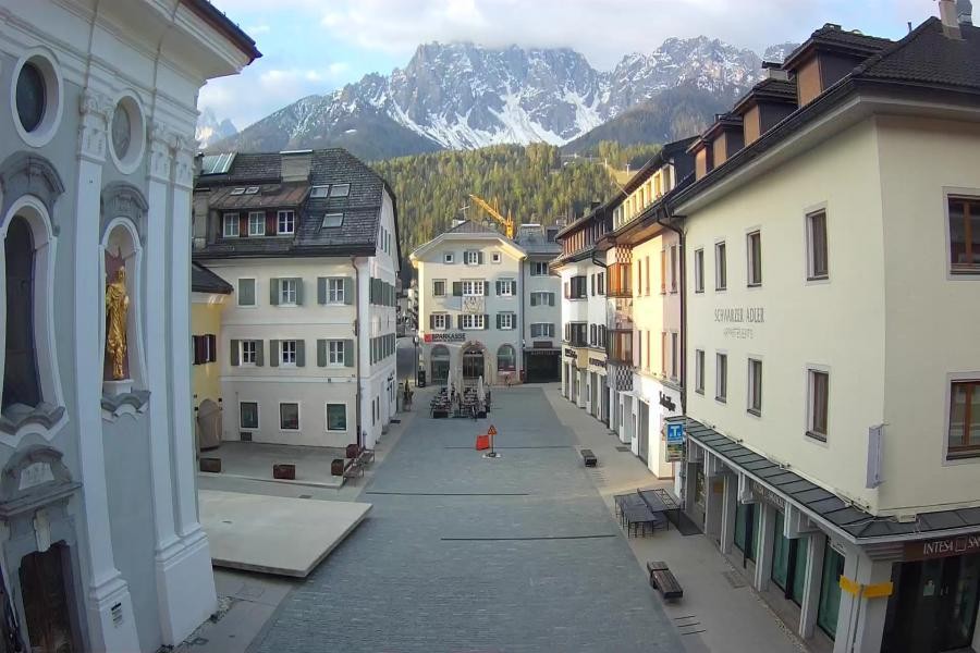 Archived image Webcam Village centre Innichen