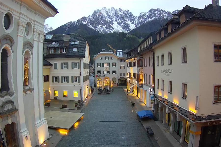 Archived image Webcam Village centre Innichen