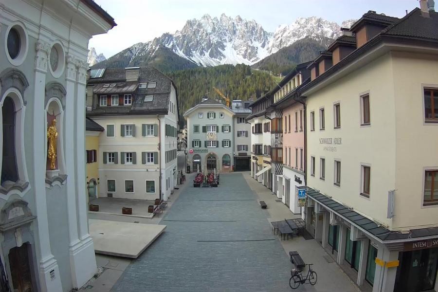 Archived image Webcam Village centre Innichen