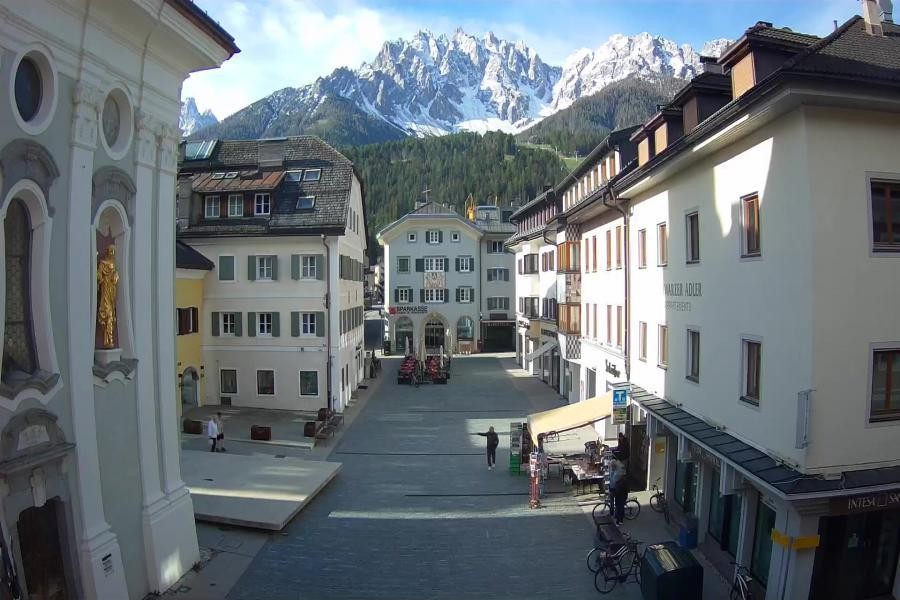 Archived image Webcam Village centre Innichen