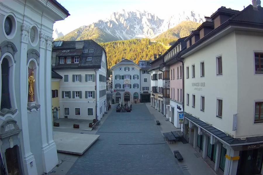 Archived image Webcam Village centre Innichen