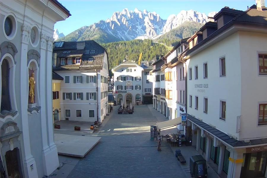 Archived image Webcam Village centre Innichen