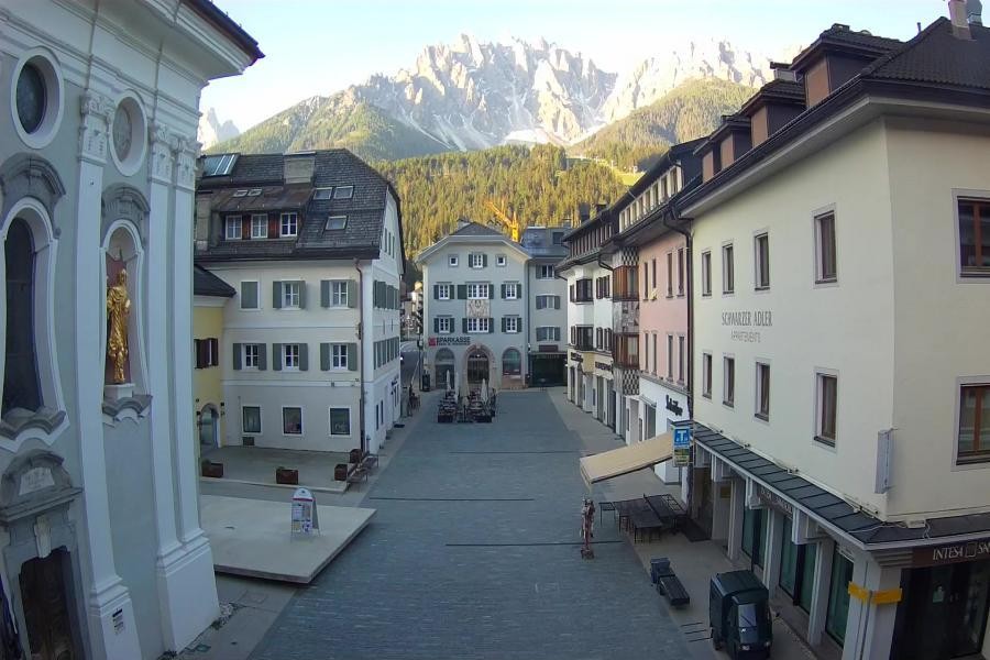 Archived image Webcam Village centre Innichen
