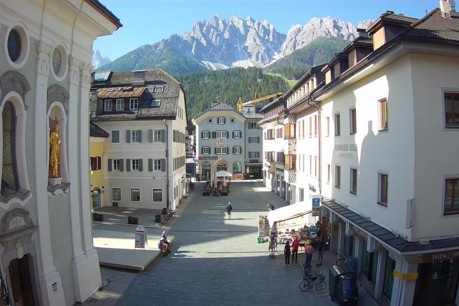 Archived image Webcam Village centre Innichen