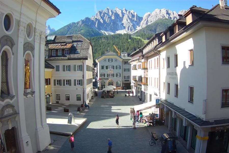 Archived image Webcam Village centre Innichen