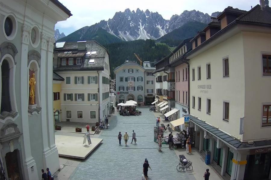 Archived image Webcam Village centre Innichen