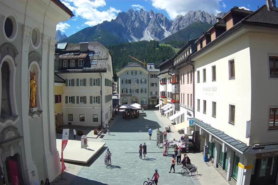 Archiv Foto Webcam Innichen - Ortszentrum