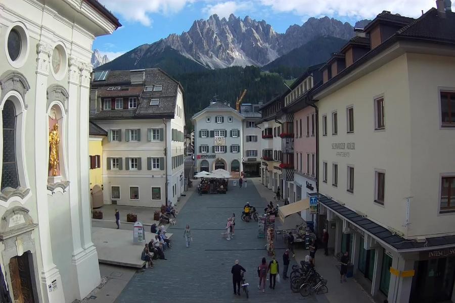 Archived image Webcam Village centre Innichen